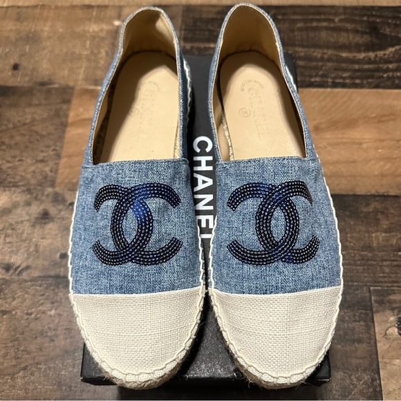 CHANEL Blue and Ivory Espadrilles with Iconic CC Sequin Logo - Picture 1 of 11